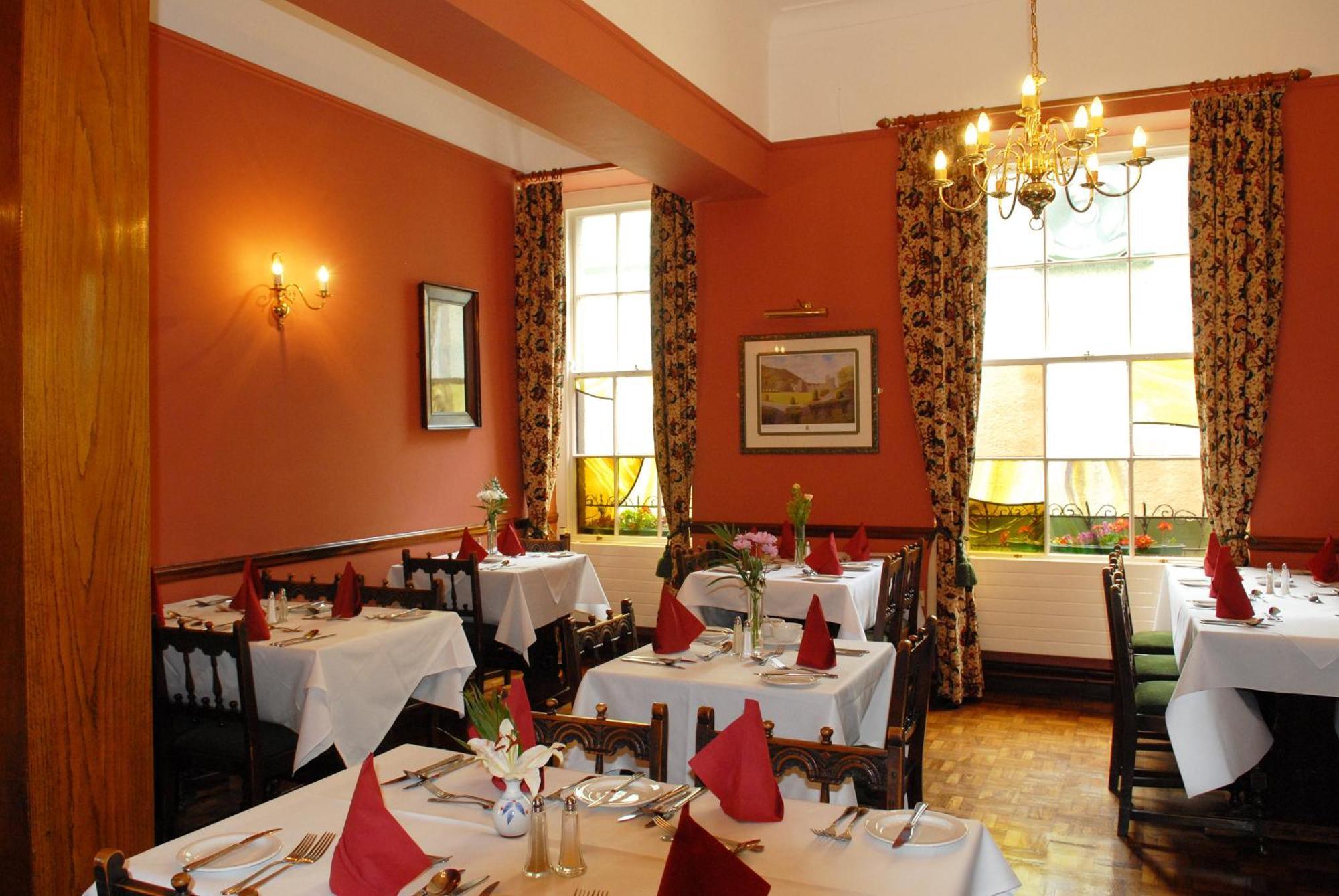Londonderry Arms Hotel Carnlough Exterior foto